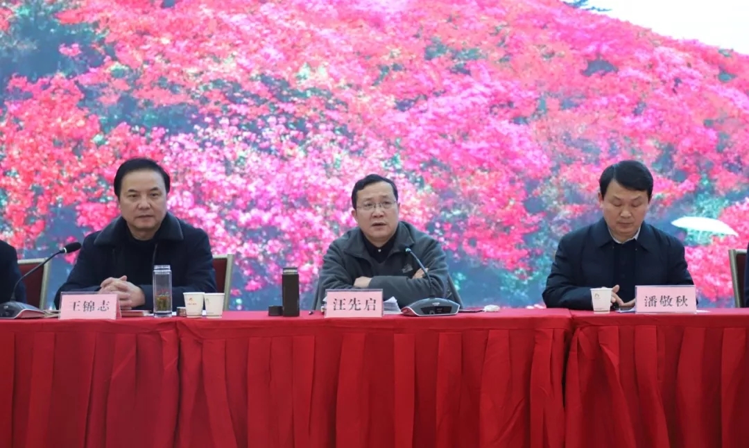 長沙凱發(fā)超硬材料科技有限公司,長沙礦山石材開采設備銷售,長沙石材加工設備銷售,金剛石工具生產(chǎn)