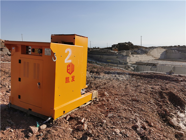 長沙凱發(fā)超硬材料科技有限公司,長沙礦山石材開采設(shè)備銷售,長沙金剛石繩鋸機銷售,金剛石串珠繩生產(chǎn)銷售，水平鉆機生產(chǎn)銷售