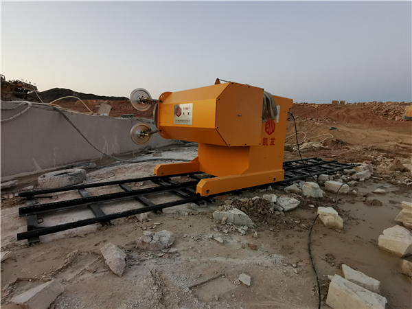 長沙凱發(fā)超硬材料科技有限公司,長沙礦山石材開采設(shè)備銷售,長沙金剛石繩鋸機銷售,金剛石串珠繩生產(chǎn)銷售，水平鉆機生產(chǎn)銷售