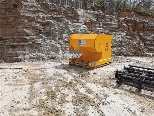 長沙凱發(fā)超硬材料科技有限公司,長沙礦山石材開采設(shè)備銷售,長沙金剛石繩鋸機銷售,金剛石串珠繩生產(chǎn)銷售，水平鉆機生產(chǎn)銷售