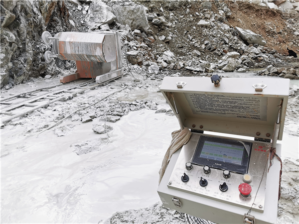 長沙凱發(fā)超硬材料科技有限公司,長沙礦山石材開采設(shè)備銷售,長沙金剛石繩鋸機銷售,金剛石串珠繩生產(chǎn)銷售，水平鉆機生產(chǎn)銷售